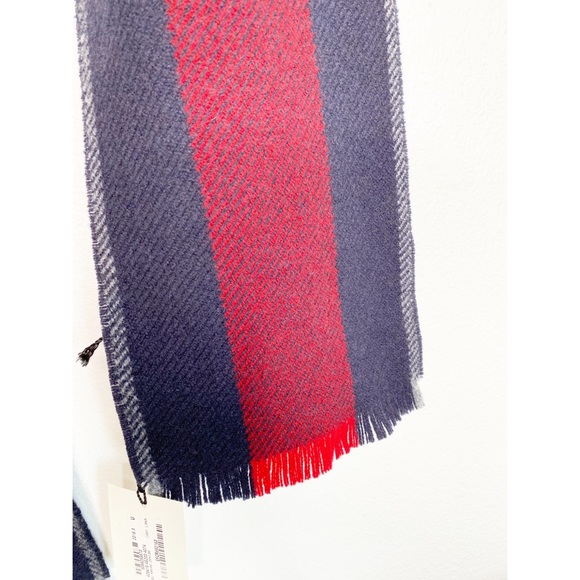 GUCCI blue/red wool scarf. - Picture 5 of 5